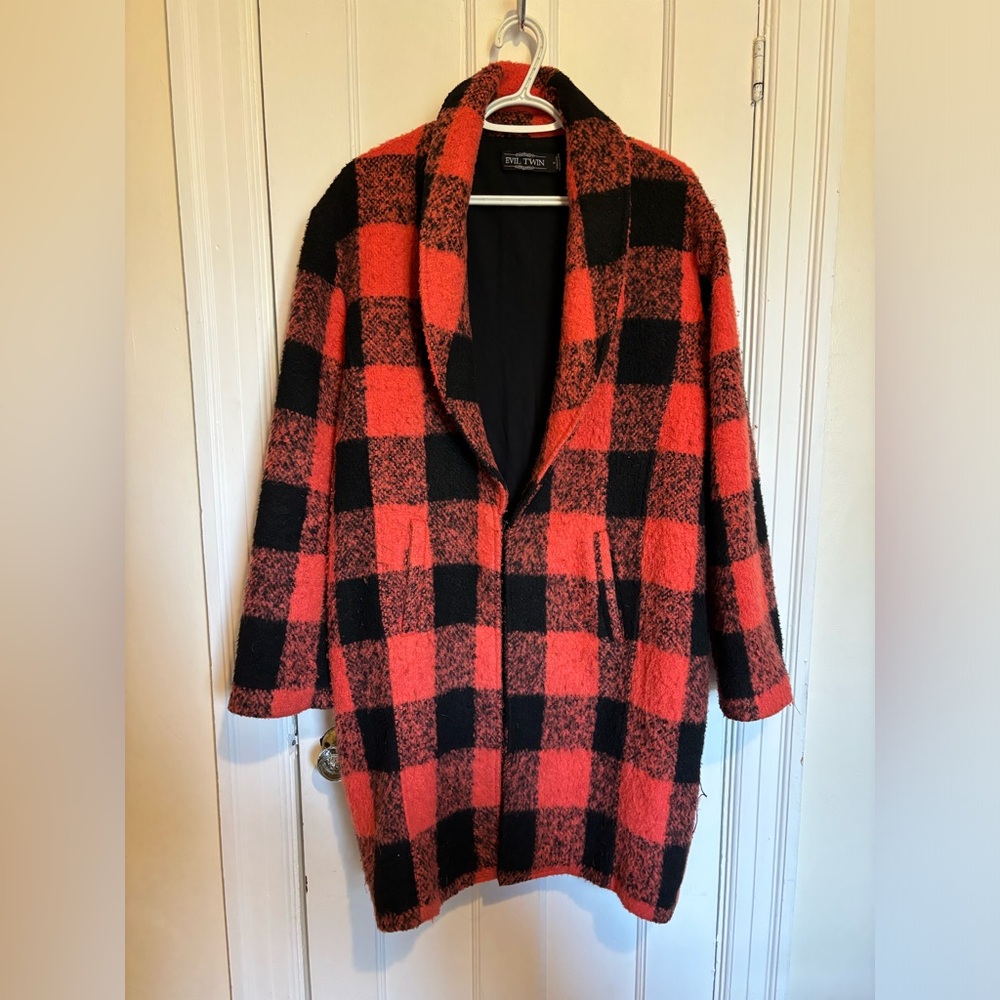 Evil Twin - Cozy Fall Flannel Coat ✨🍁